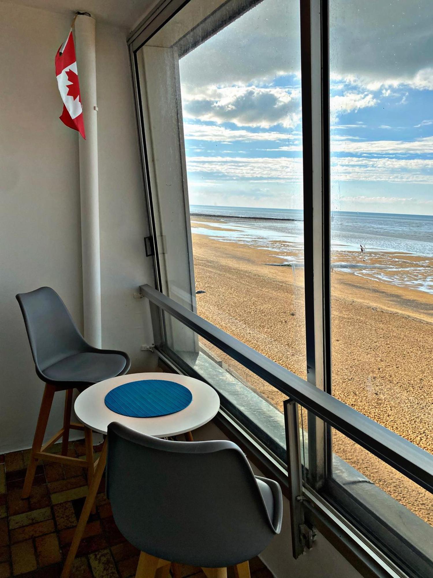 La Canadienne Courseulles-sur-Mer Exteriör bild